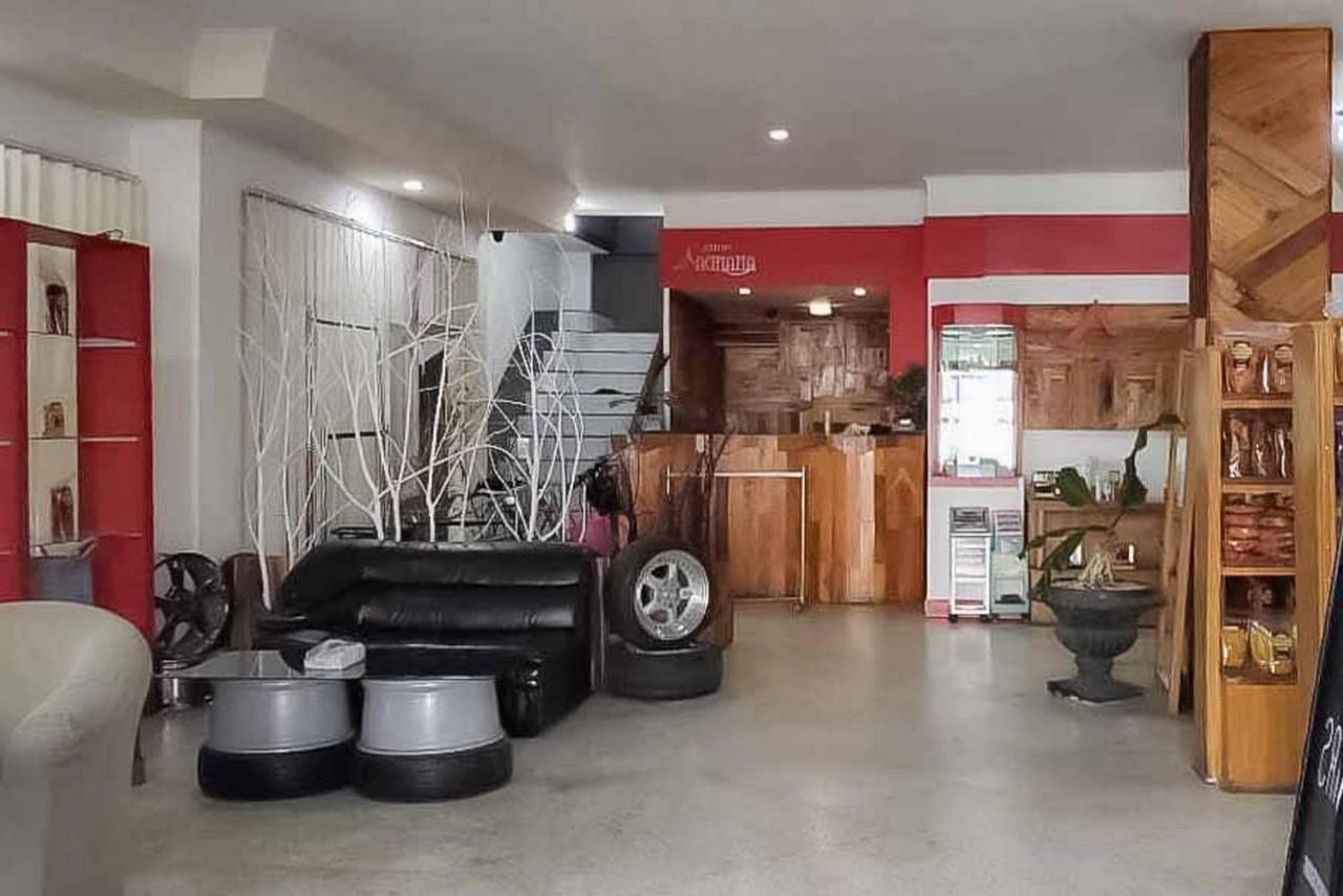 بوغيتّينغي Hotel Ananda Syariah Redpartner المظهر الخارجي الصورة