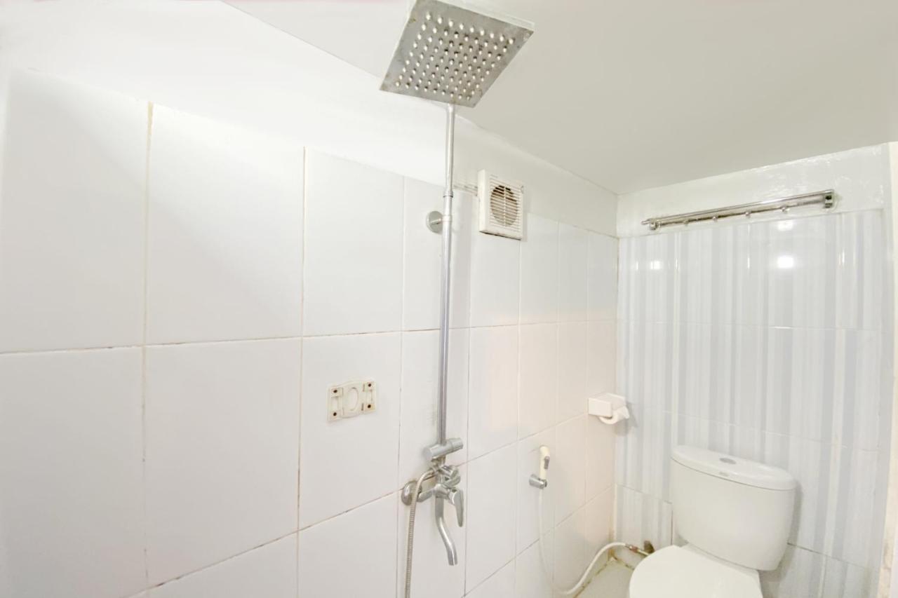 بوغيتّينغي Hotel Ananda Syariah Redpartner المظهر الخارجي الصورة